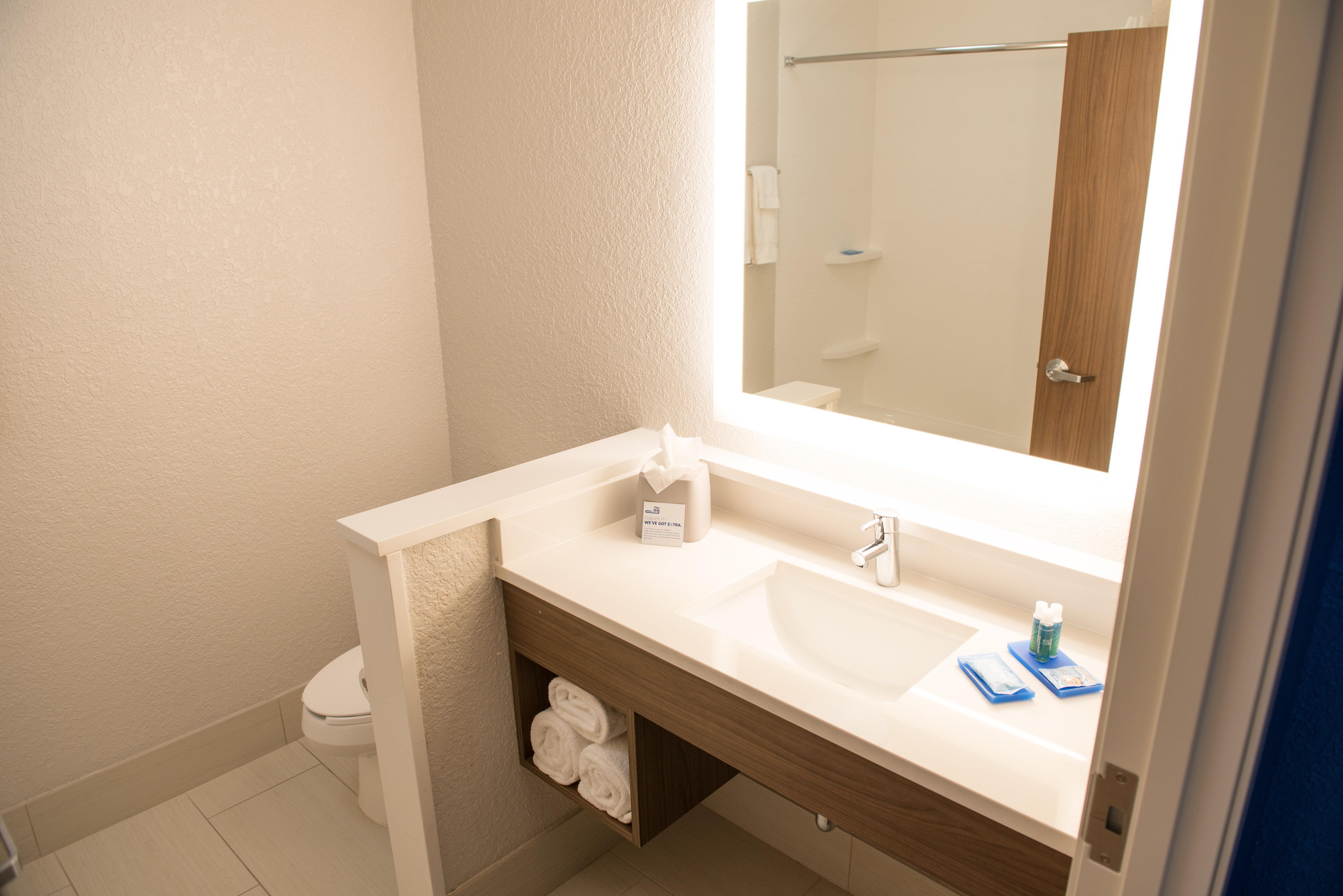 Holiday Inn Express & Suites - Dayton Southwest By Ihg Exteriér fotografie